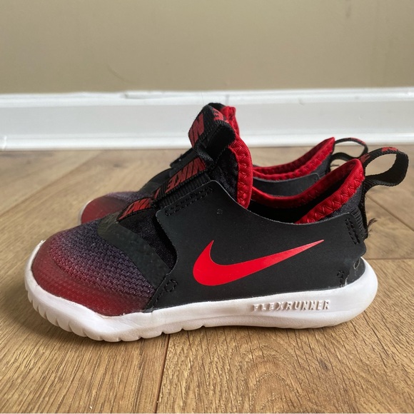 Nike Flex Runner TD Shoes ‘University Red Black’ Size 7c - Picture 2 of 10